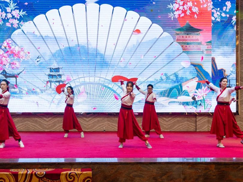 拓路前行·領跑未來 | 集團2023年度總結會暨2024迎新晚會圓滿結束！(圖27)